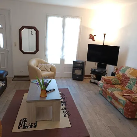 Hébergement de vacances Maison De à - 6 Personnes - Animaux Admis - Fr-1-540-169