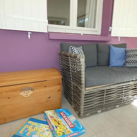 Ferienhaus Maison De A - 6 Personnes - Animaux Admis - Fr-1-540-169