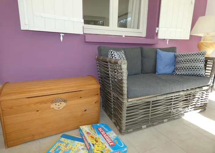 Hébergement de vacances Maison De à - 6 Personnes - Animaux Admis - Fr-1-540-169