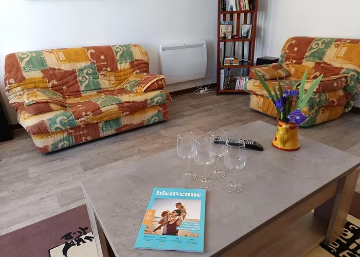 Maison De à - 6 Personnes - Animaux Admis - Fr-1-540-169